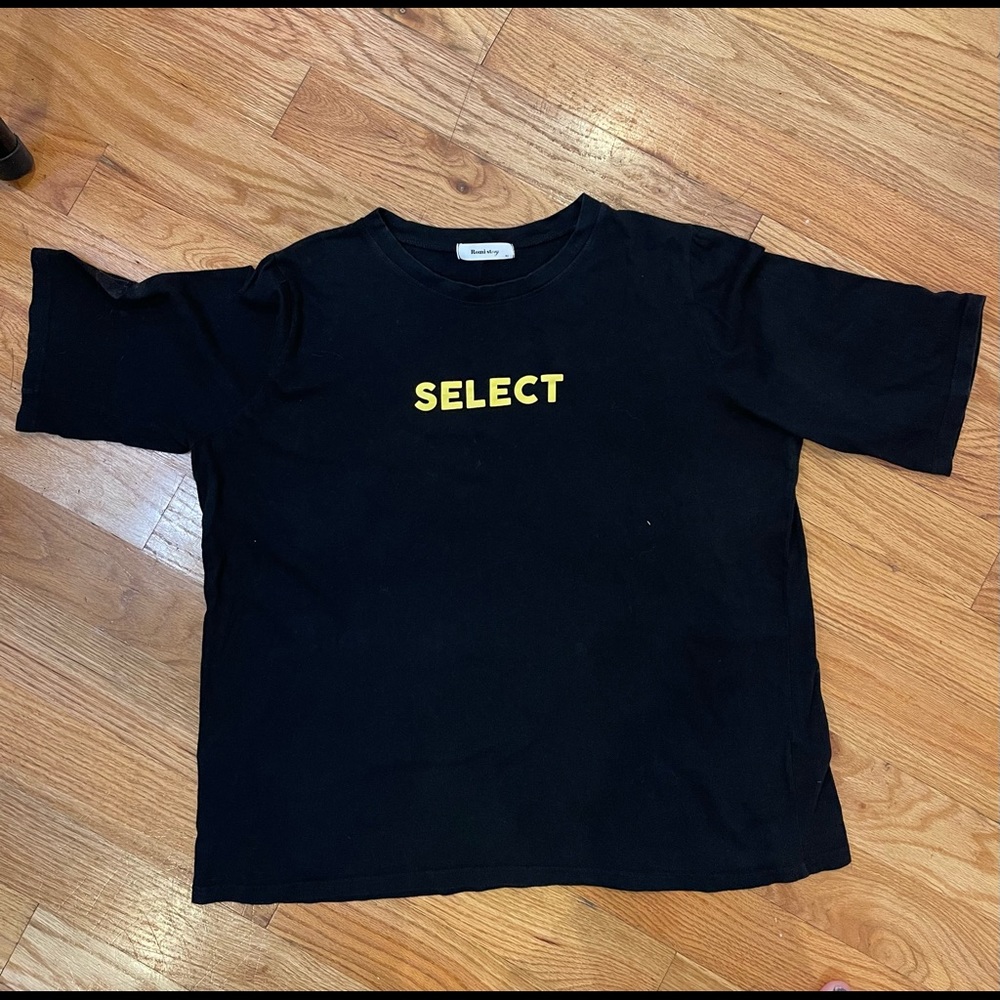 Select t-shirt. Romi Story. Korean brand.